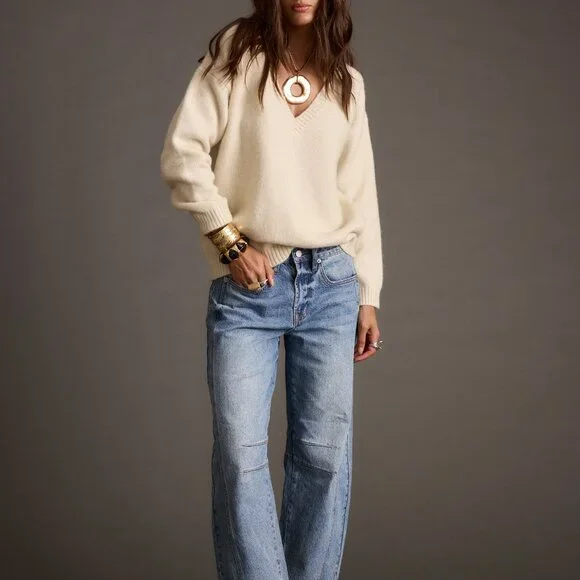 12th Tribe Robbyn Ivory Sweater Size MM - Picture 2 of 3